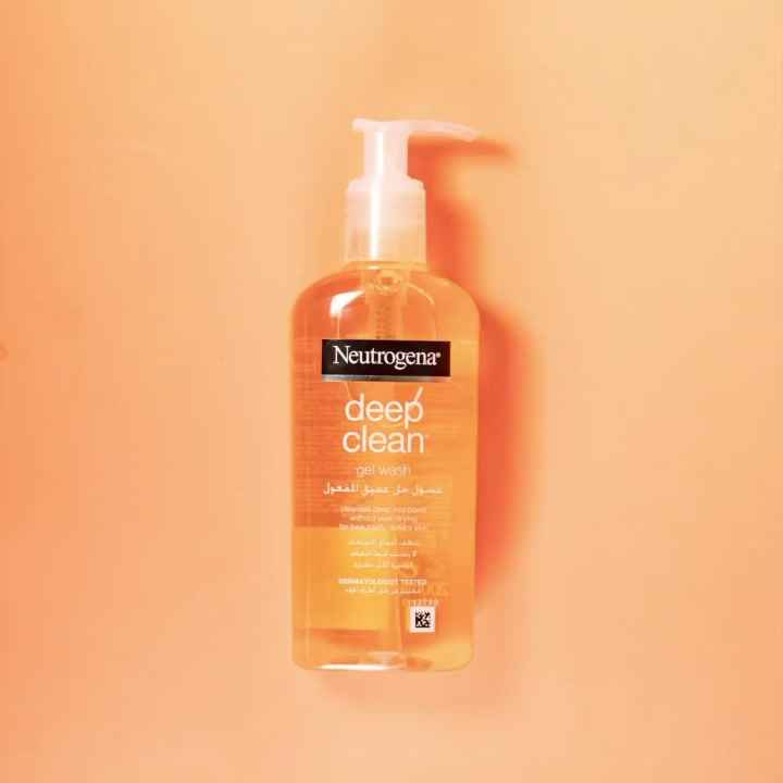 Neutrogena Deep Clean Gel Wash