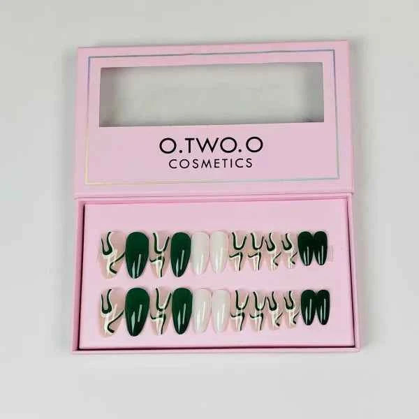 24 Pcs O.TWO.O Green Matte Nails Set with Nail Accessories – Stylish Press-On Kit
